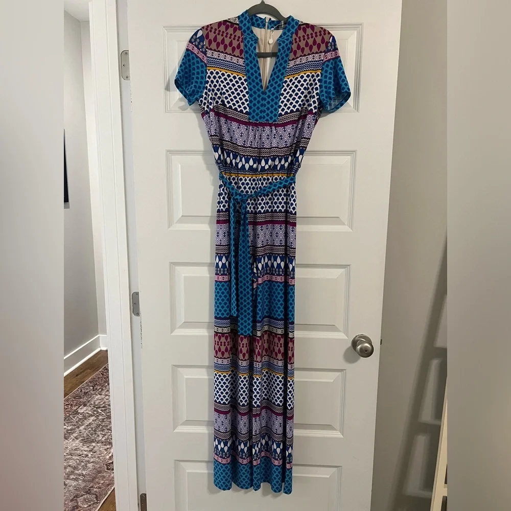 TRINA TURK Multi-color Short Sleeve Jumpsuit w/Tie Size XS NWT - Picture 1 of 6